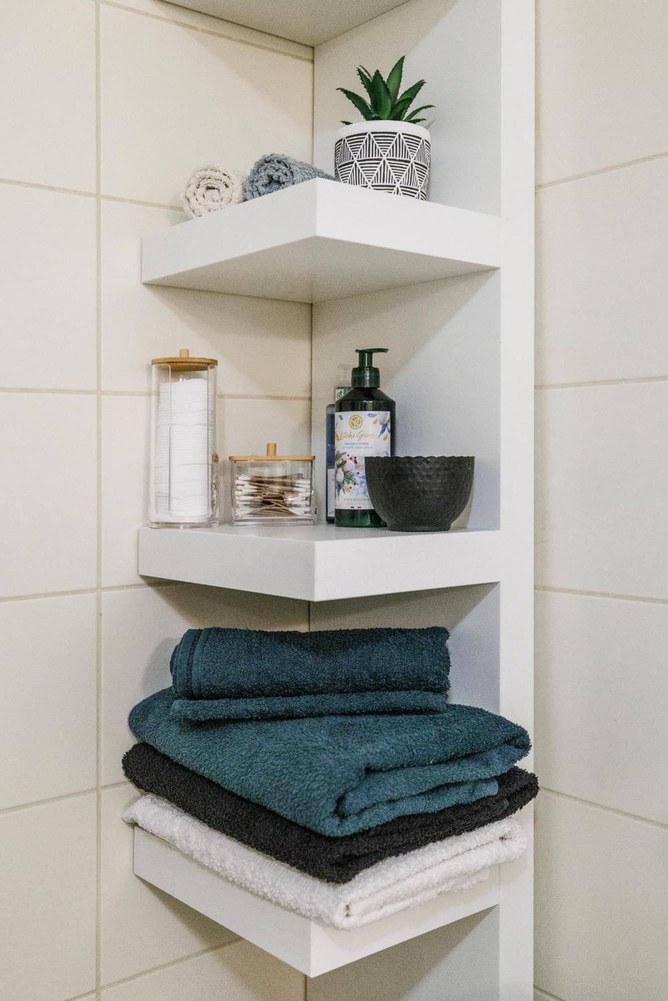 Spacious Flat & Parking Possibility, 3 Stops To Wenceslav Square 프라하 외부 사진