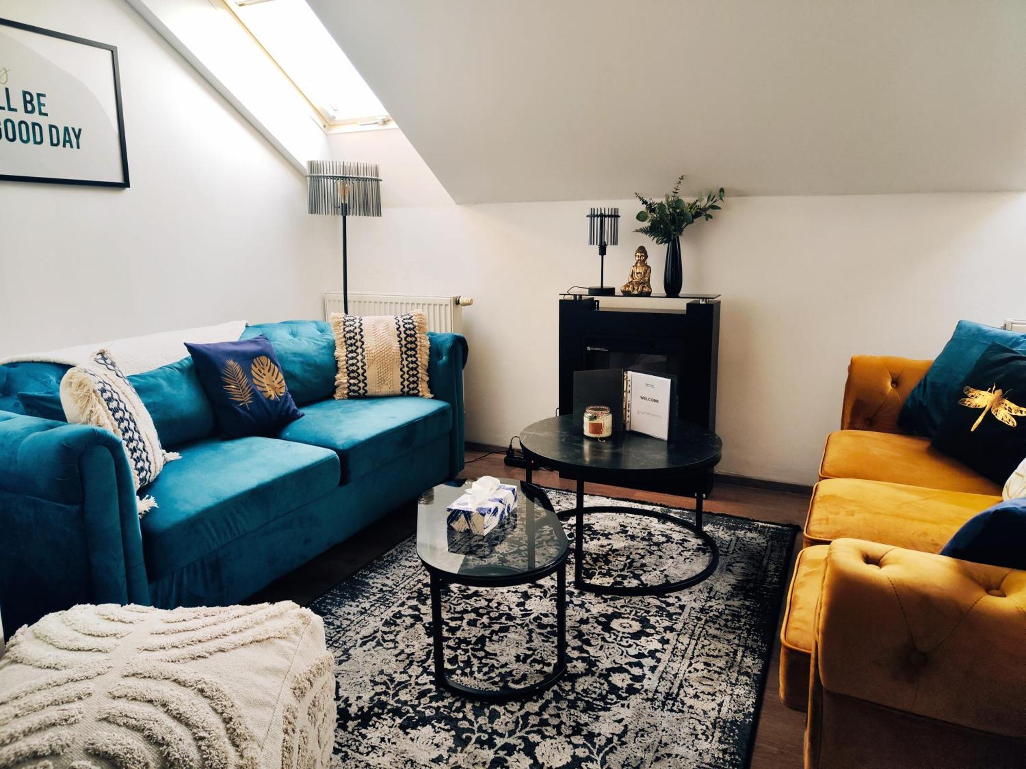 Spacious Flat & Parking Possibility, 3 Stops To Wenceslav Square 프라하 외부 사진
